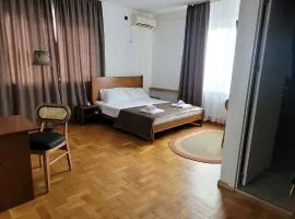 Central Rooms