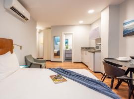 海陆套房公寓式酒店，位于特拉维夫的酒店