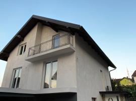 Anes House，位于Sokolac的酒店