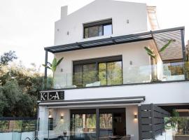 KLA SUITES by PROJECT 86 IKE，位于尼基亚娜的酒店