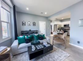 Stylish Secret, 1 FREE Parking, Sleeps 8, Walk to train and Red Bull Arena, 20 Percent OFF，位于哈里森的酒店