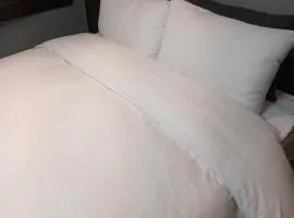 4F, Welcome International traveller, long stay