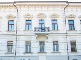 H&H Luxury Apartments