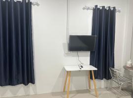 Saint Jira Hotel，位于春丕的酒店