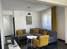 Greystone House Apartments，位于Kovači的酒店