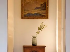 Leonidas Residence - Boutique Stadthaus mit 2 Apartments - Ganzes Haus buchbar