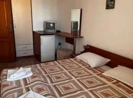 Benadi Guest House