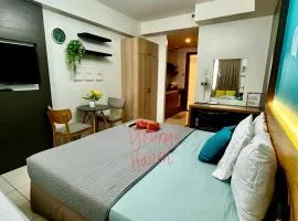 Young's Haven- Horizons 101 Condominium-Luxurious Studio with City view