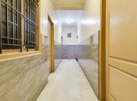 Hotel O K7 Lodge，位于Vādippatti的酒店