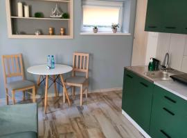 Apartament nad jeziorem，位于斯拉瓦的酒店