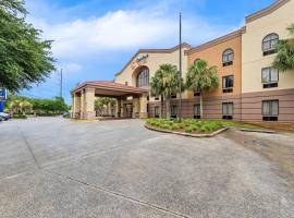 Comfort Suites Daphne - Mobile East Bay，位于达夫尼的酒店