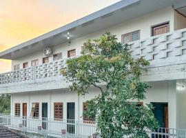 RedDoorz Syariah Zidney Near Rejosari Salatiga，位于沙拉迪加的酒店