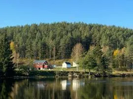Lovely Farmhouse By Nidelva With Sauna And Hot Tub