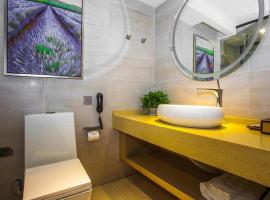 Lavande Hotels Ganzhou Golden Plaza，位于赣州的酒店