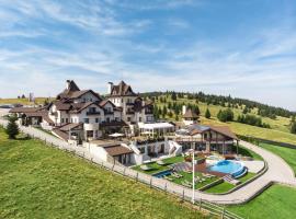 Castelnor，位于珀尔蒂尼什的酒店