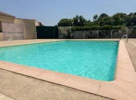 fantastic apartment 75m2 Big pool private parking top location
