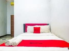 RedDoorz near Batik Tulis Celaket 2
