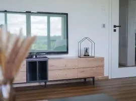 Moderne Bauernhof Wohnung mitten in der Natur