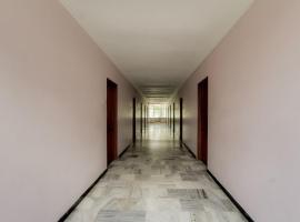 Hotel O Sree Saravanan Bhavan，位于Mettuppālaiyam的酒店