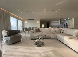 Luxury 3 Bedrooms Seafront Tel Aviv
