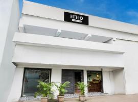 Super Hotel O Dombivali Formerly PK Lodging，位于Ulhasnagar的酒店