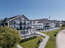 斯托维酒店，位于莫斯的带泳池的酒店