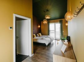 The Hill Guesthouse，位于弗吕济的酒店