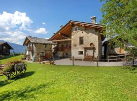 Maison Peroulaz Charvensod，位于Charvensod的酒店