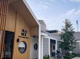 Mani Ranong Hotel，位于拉廊的酒店