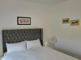 Romford Lux Rooms 20Mins to the London city