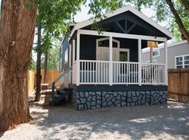 Delicate Arch Cabin #03，位于摩押的酒店