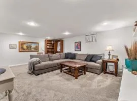 Modern Downtown Oasis Sunny Garden King Beds