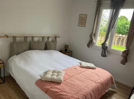 Le Bonheur Normand à la Mini Ferme，位于Bournainville的酒店