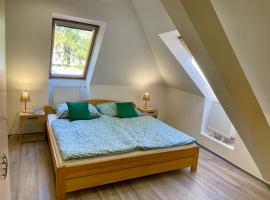 Apartmány Zámecká，位于拉贝河畔罗乌德尼采的酒店