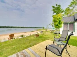 Les Cheneaux Islands Retreat 2 Boat, Fish and Swim