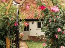 Dreamy Suffolk Country Cottage Escape