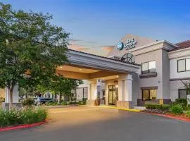 Best Western Valencia/Six Flags Inn & Suites