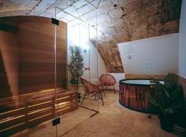 Spa du palais jacuzzi sauna - Rouen centre - free parking，位于鲁昂的酒店