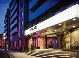 Hotel PULSE8 "ex Pentahotel Prague"