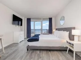 Stunning Ocean Views, Elegant 1-bdr Condo 4th FL Boardwalk Beach Resort