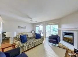 Salt Pond --- 38435 Mainsail Dr #9
