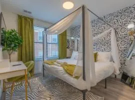 Opulence in Olive with Free Parking plus EV Plug, 2 BR 2 baths Suite, 5 beds and Sleeps 8