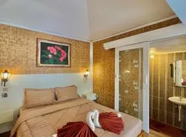 Nyaman Villa