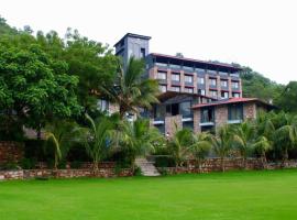 The Divine Hills Resort，位于Nāi的酒店