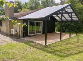 Rosenby Hytten，位于Dronninglund的酒店