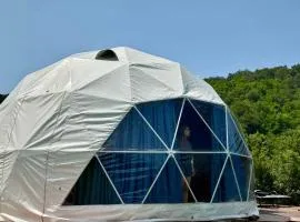 Secluded Dome Retreat near Elena & E-Bikes
