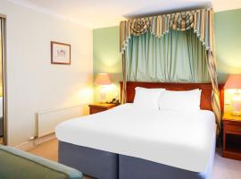 The Courtyard Hotel Near Leeds，位于利兹的酒店