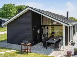 3 Bedroom Nice Home In Grenaa
