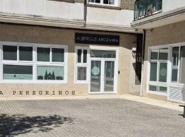 Grupo Arcanos -Albergue Argemira，位于卡尔达斯·德·雷斯的酒店