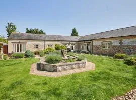 Host & Stay - The Old Foundry